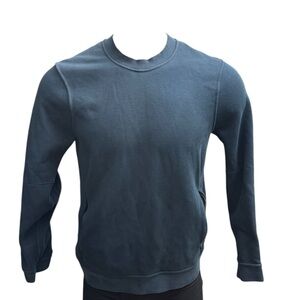 Lululemon sweatshirt